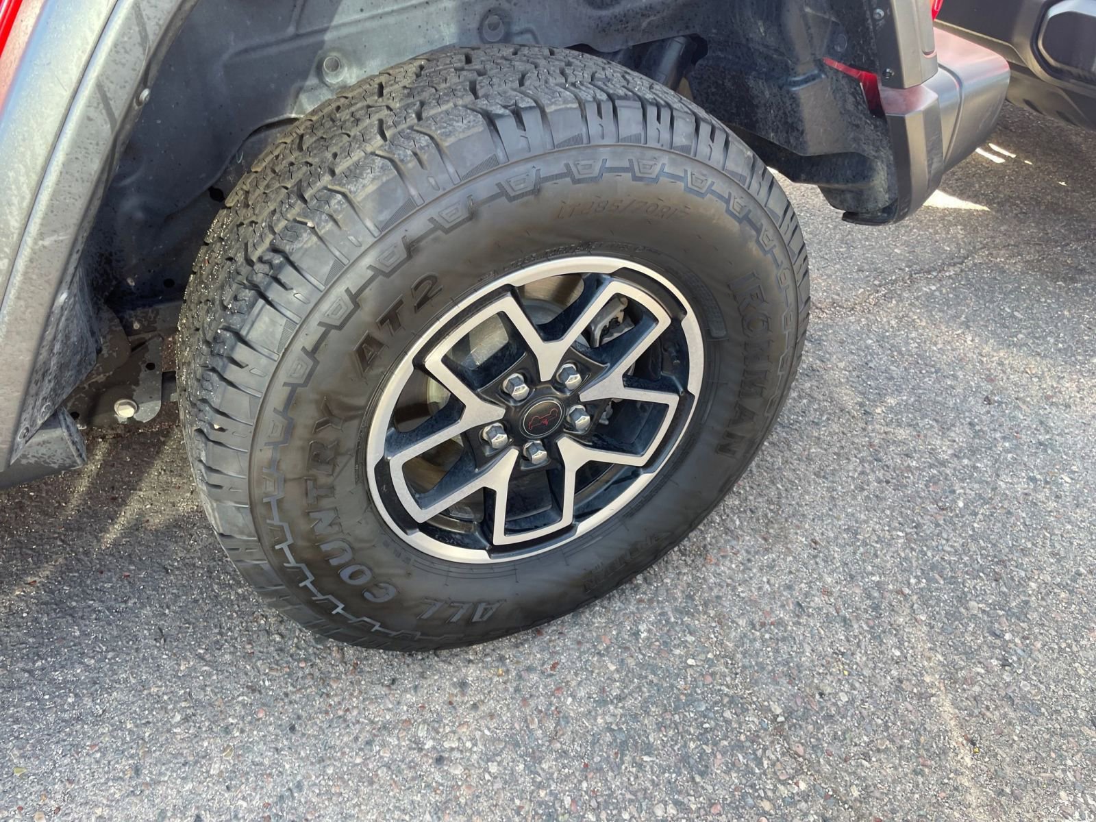 Used 2025 Jeep Wrangler Unlimited Rubicon image 30