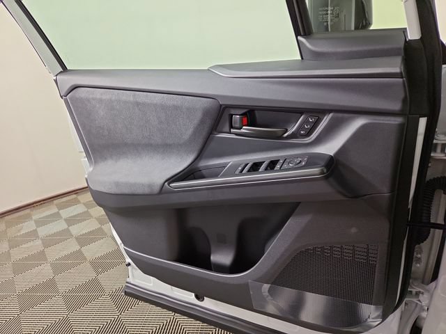 New 2026 Toyota C-HR AWD/4WD image 29