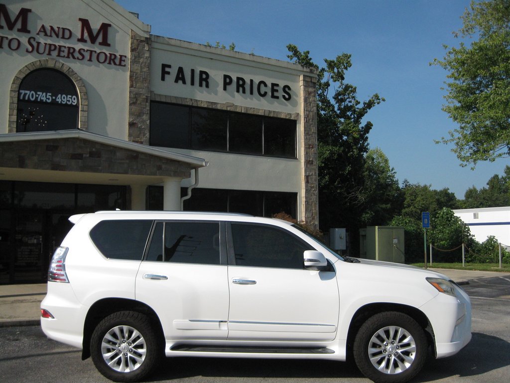 Used 2014 Lexus GX 460 w/ Premium Package AWD/4WD image 9