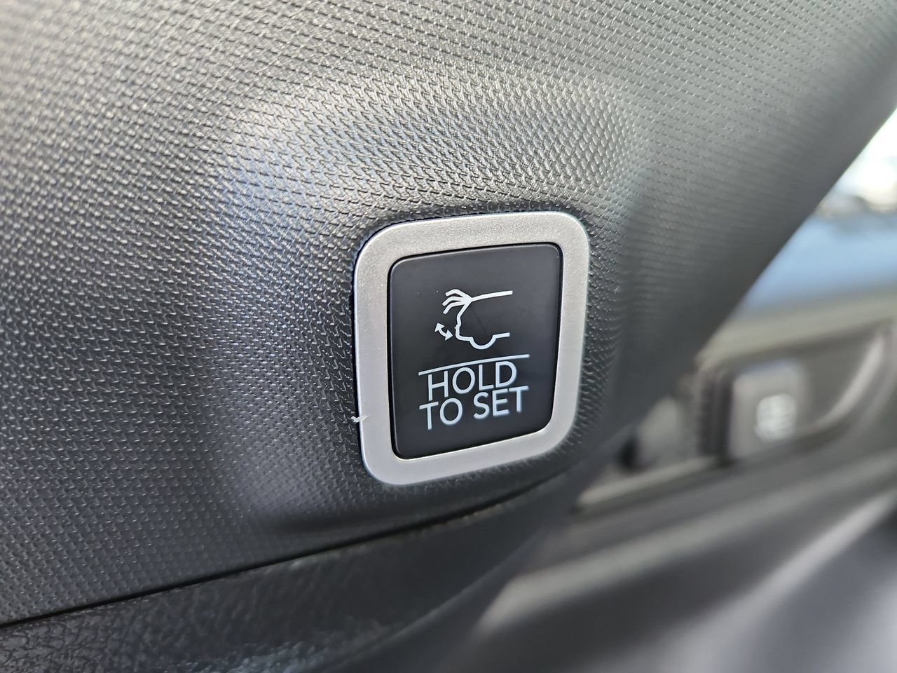 New 2026 Jeep Grand Cherokee Altitude AWD/4WD image 12