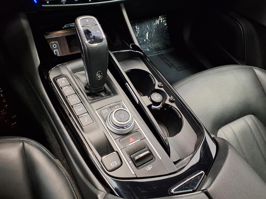 Used 2023 Maserati Levante Modena image 24