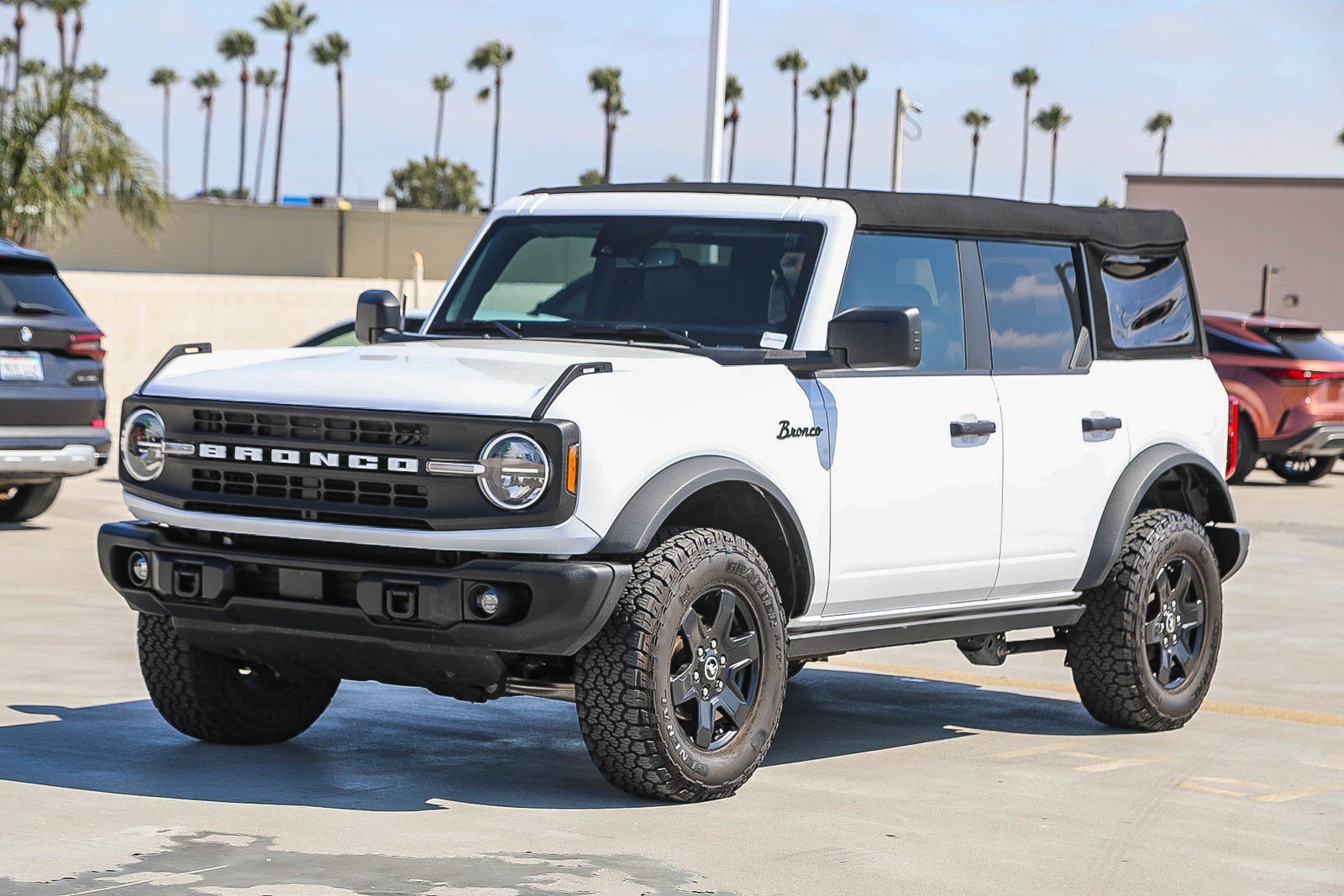 Used 2024 Ford Bronco Black Diamond AWD/4WD image 3