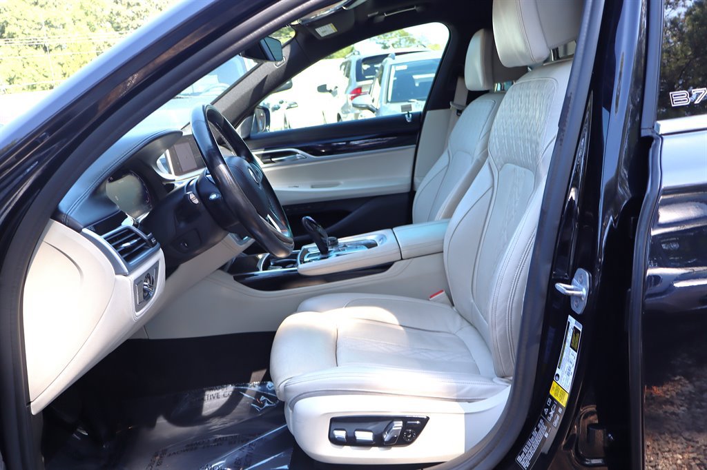 Used 2020 BMW ALPINA B7 xDrive w/ Luxury Rear Seating Package AWD/4WD image 23