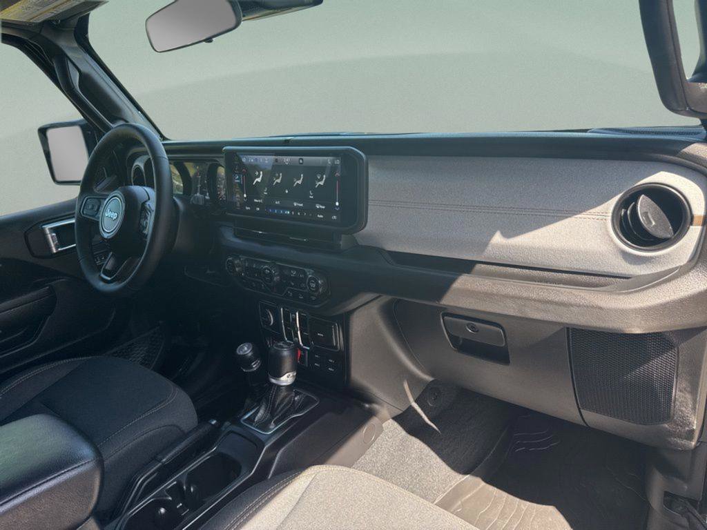 Used 2024 Jeep Wrangler Willys image 26
