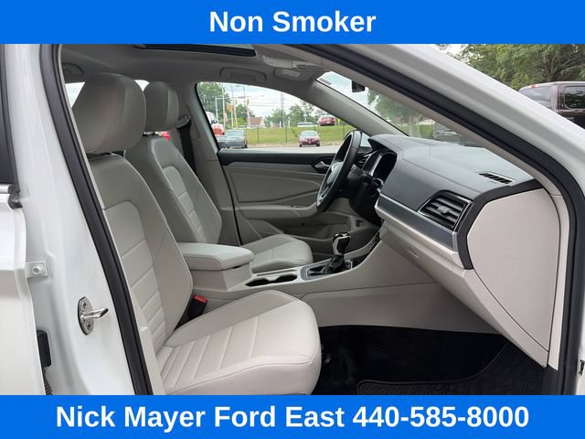 Used 2023 Volkswagen Jetta SE w/ Panoramic Sunroof Package FWD image 13