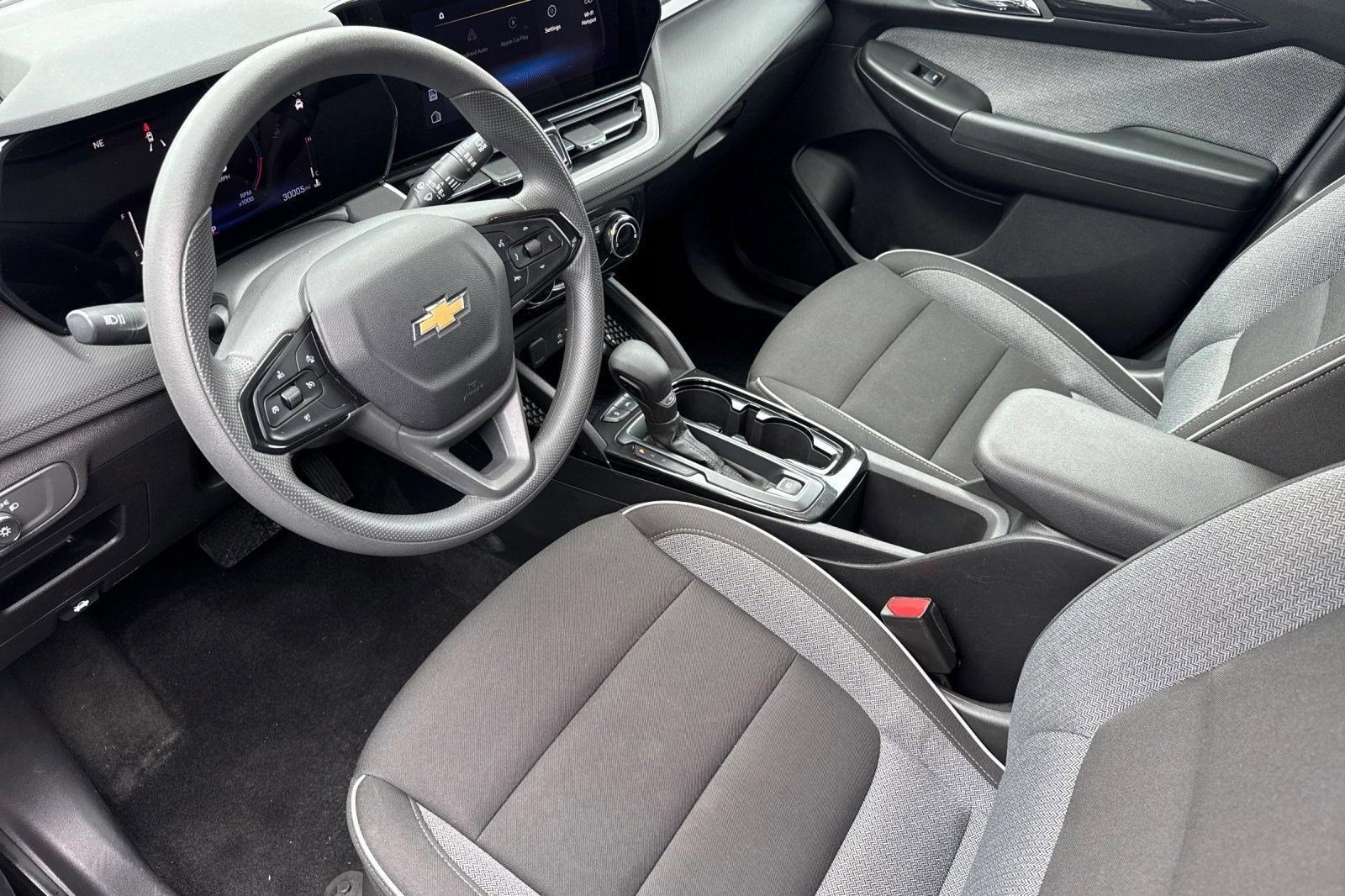 Used 2025 Chevrolet TrailBlazer LT image 4