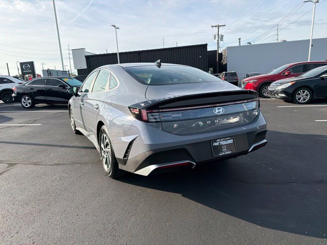 Used 2026 Hyundai Sonata Blue FWD image 12
