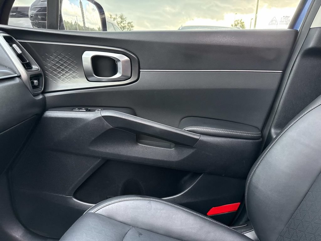 Used 2022 Kia Sorento S w/ Panoramic Sunroof Package FWD image 28