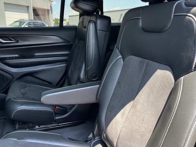 Used 2023 Jeep Grand Cherokee L Laredo AWD/4WD image 25