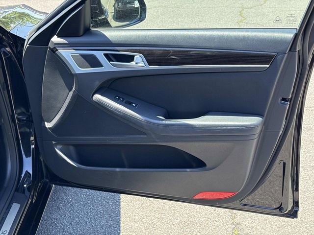 Used 2018 Genesis G80 3.8 AWD/4WD image 8