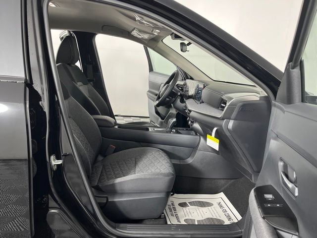 New 2026 Nissan Kicks SV w/ Cold Weather Package FWD image 36