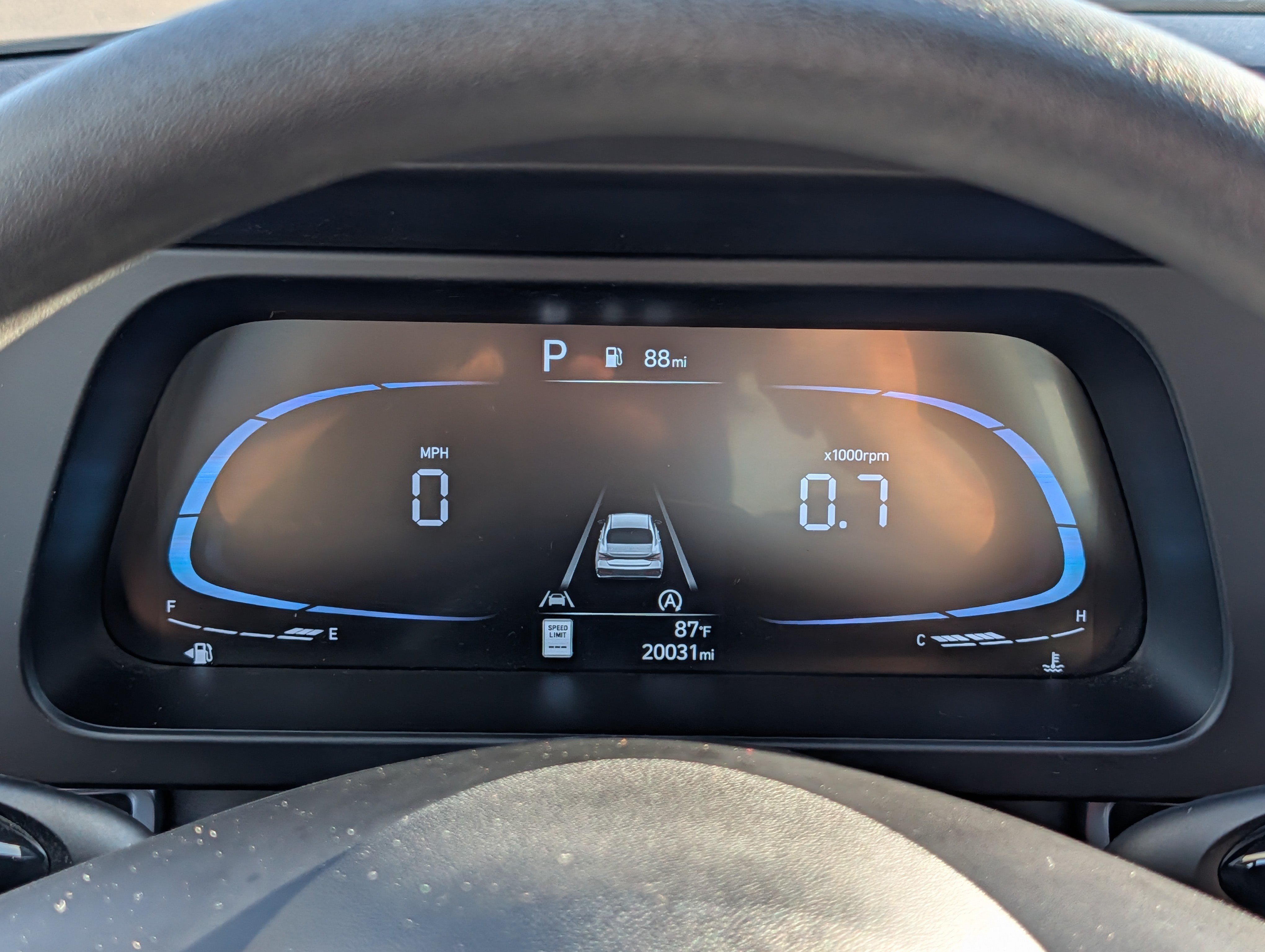 Used 2024 Hyundai Elantra SE FWD image 21