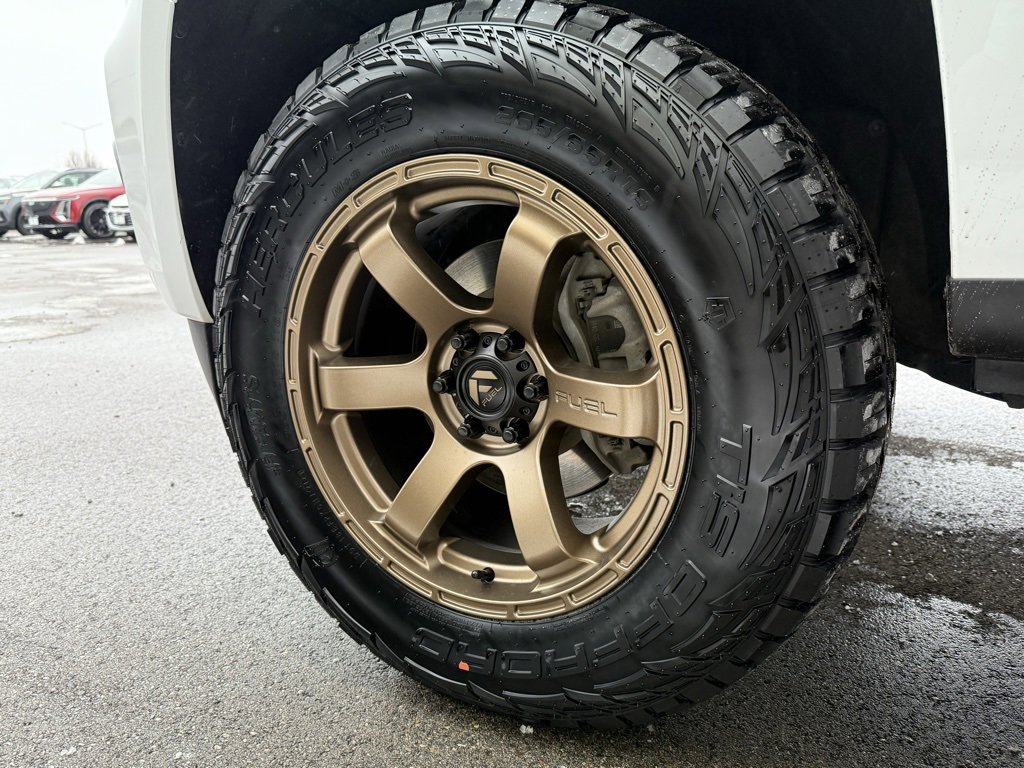 Used 2022 Chevrolet Colorado LT w/ Fleet Safety Package image 10