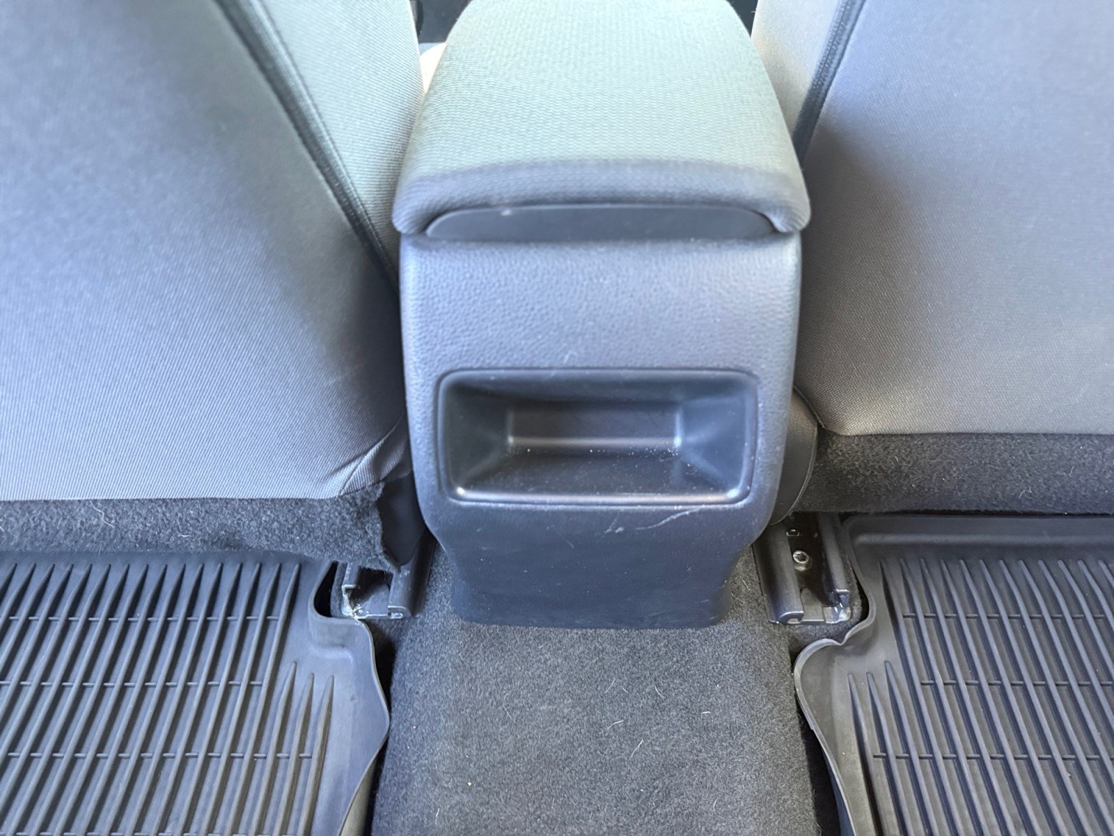 Used 2022 Toyota Corolla LE FWD image 30