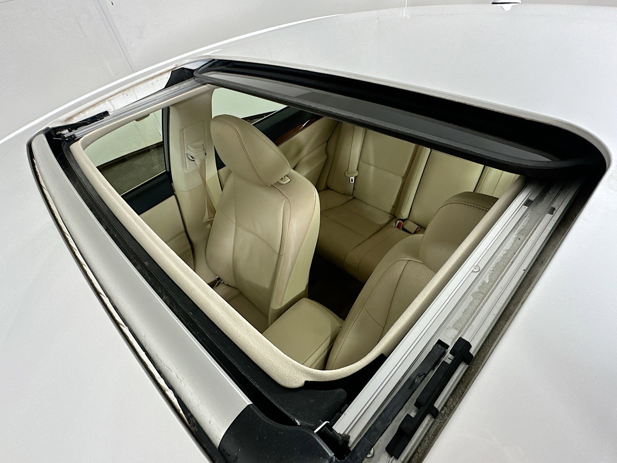 Used 2014 Lexus ES 300h image 20