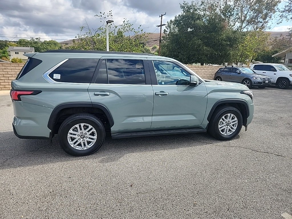 Used 2025 Toyota Sequoia SR5 image 6