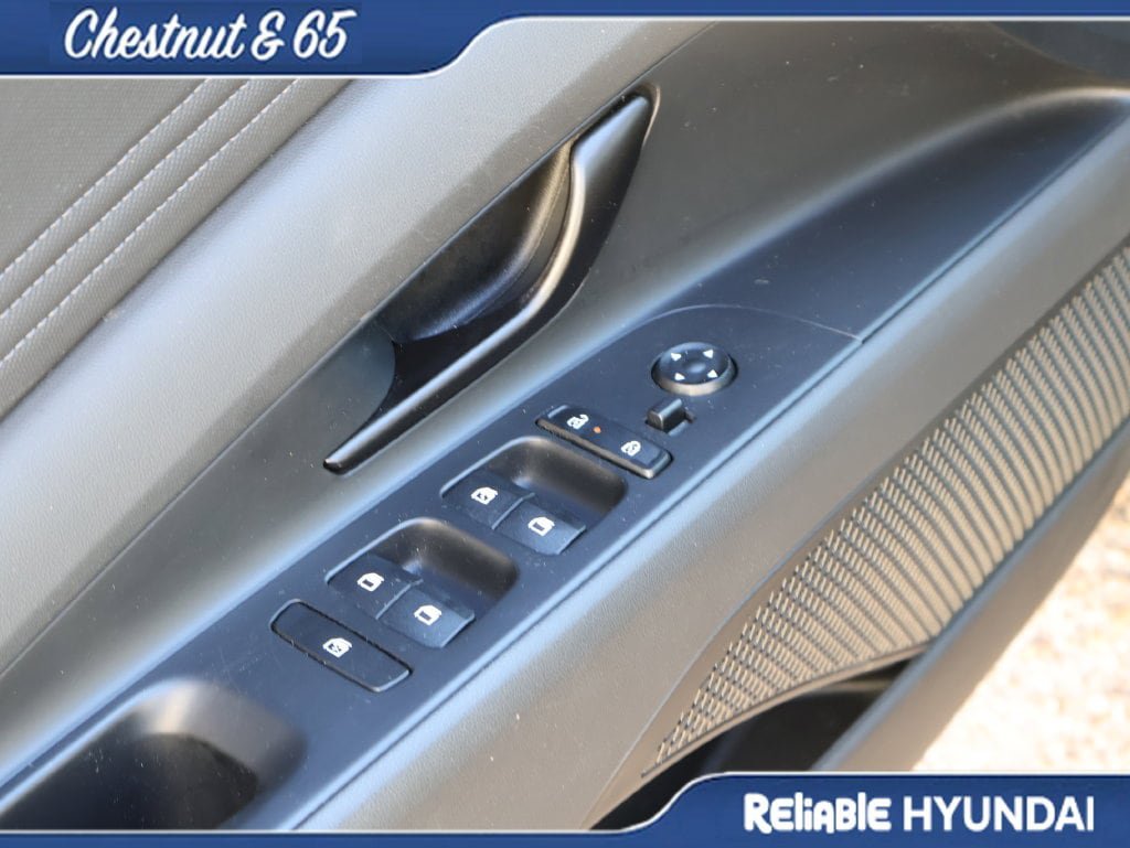 Certified 2025 Hyundai Elantra Sport FWD image 21