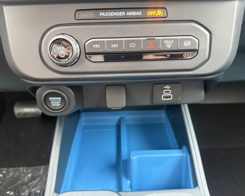 New 2025 Ford Maverick XLT image 12