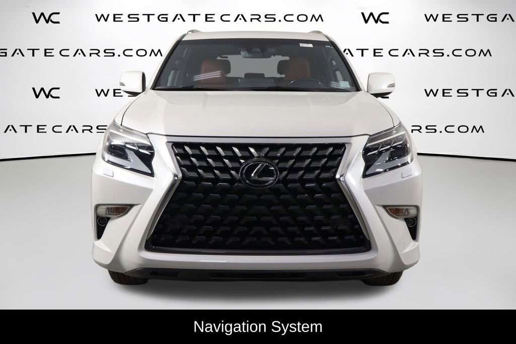 Used 2022 Lexus GX 460 Premium w/ Premium Package image 2