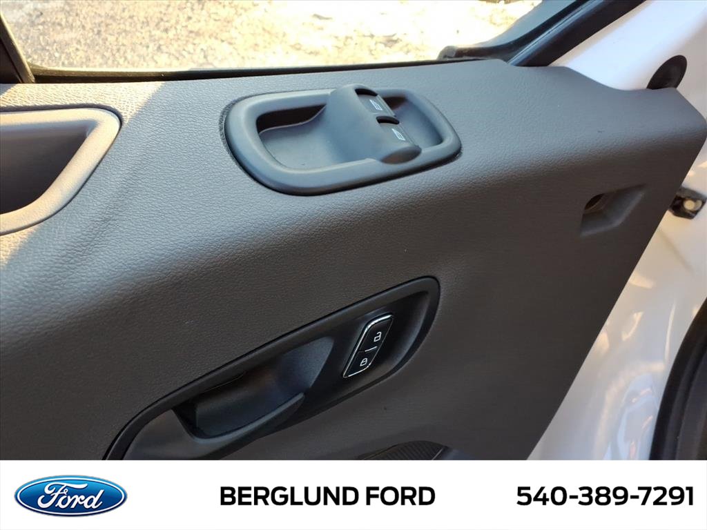 New 2026 Ford Transit 250 148 Medium Roof image 12