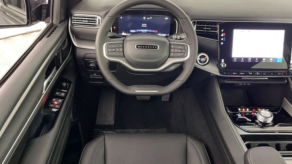 New 2025 Jeep Wagoneer L Series II image 14