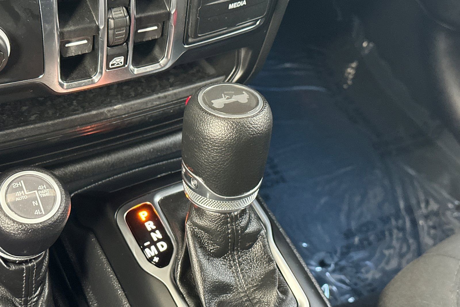 Used 2023 Jeep Wrangler Unlimited w/ Cold Weather Group image 34