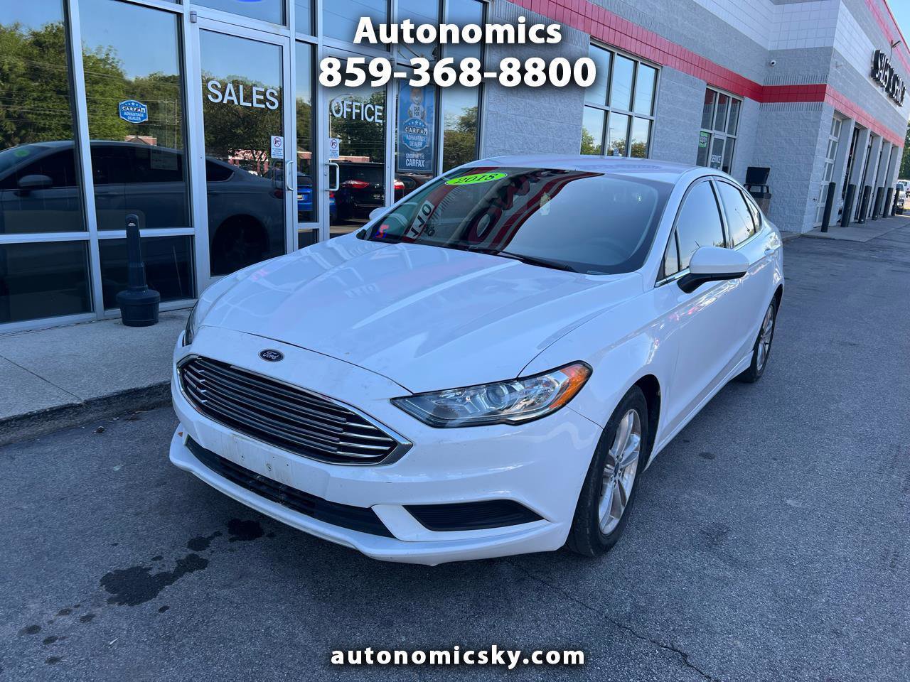 Used 2018 Ford Fusion SE FWD image 1