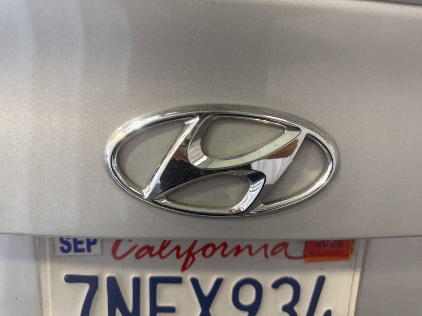 Used 2015 Hyundai Sonata Limited w/ Option Group 06 FWD image 14
