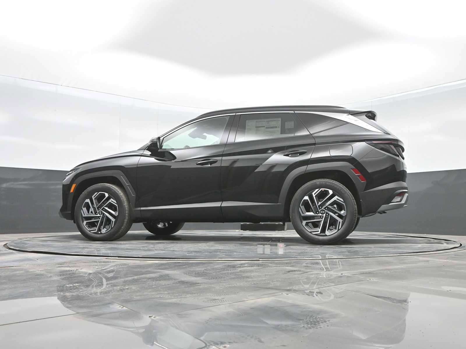 New 2026 Hyundai Tucson Limited image 33