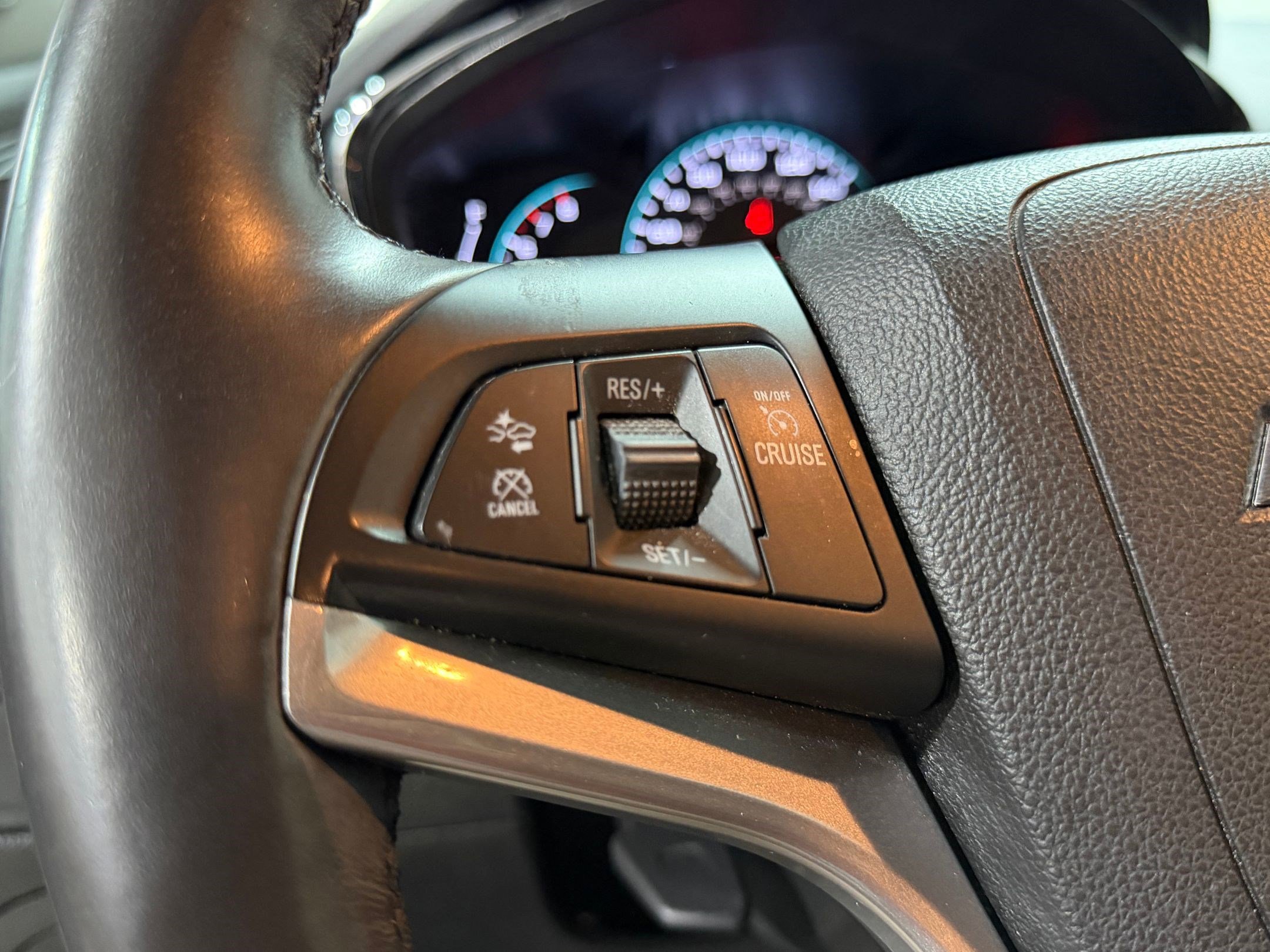 Used 2018 Chevrolet Trax Premier FWD image 14