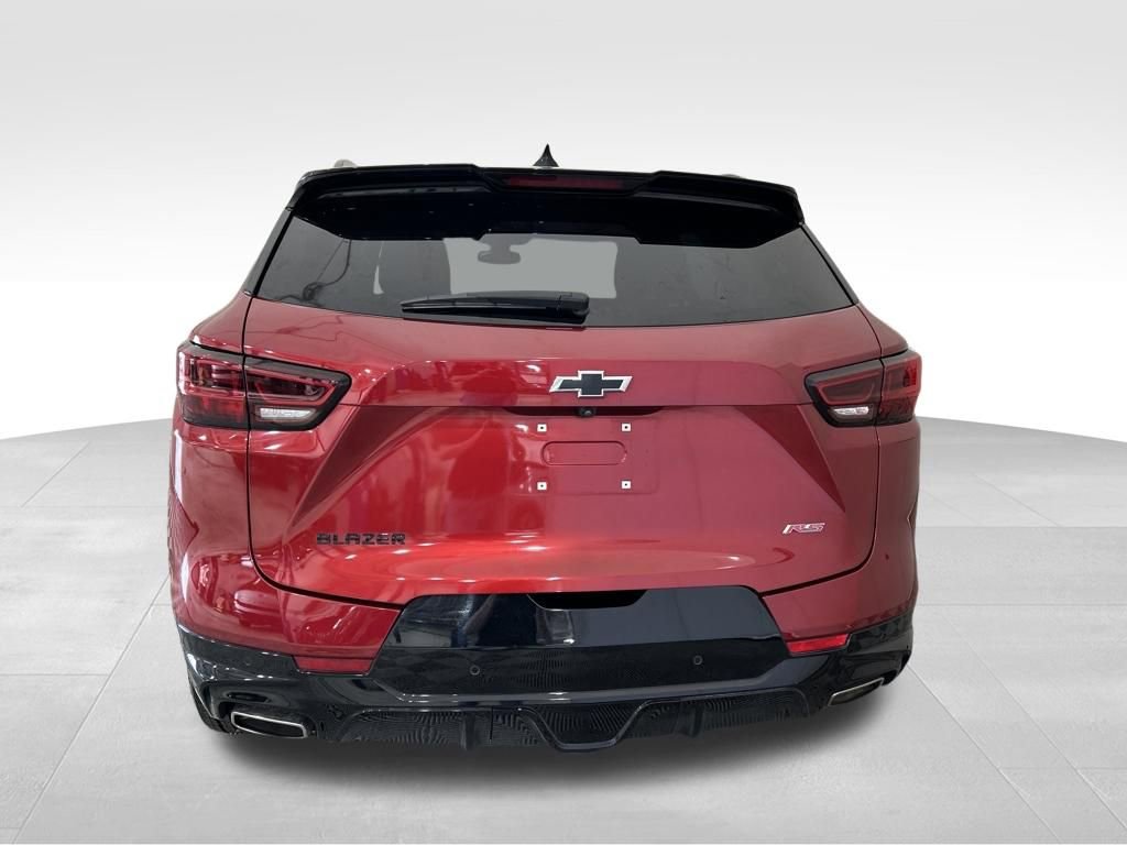 Used 2024 Chevrolet Blazer RS w/ Enhanced Convenience Package image 4