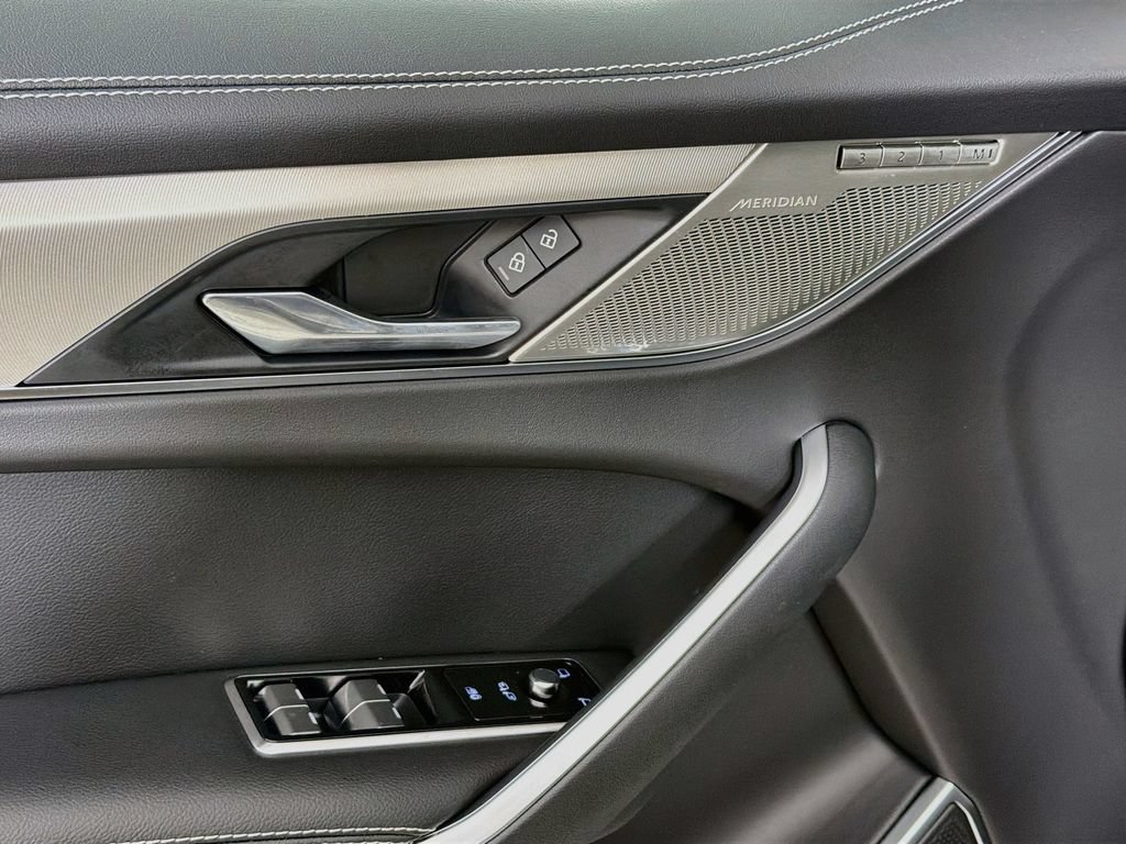 New 2026 Jaguar F-PACE R-Dynamic S AWD/4WD image 18