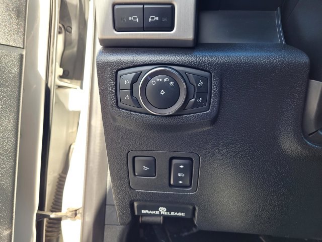 Used 2019 Ford F350 Platinum w/ Platinum Ultimate Package AWD/4WD image 16