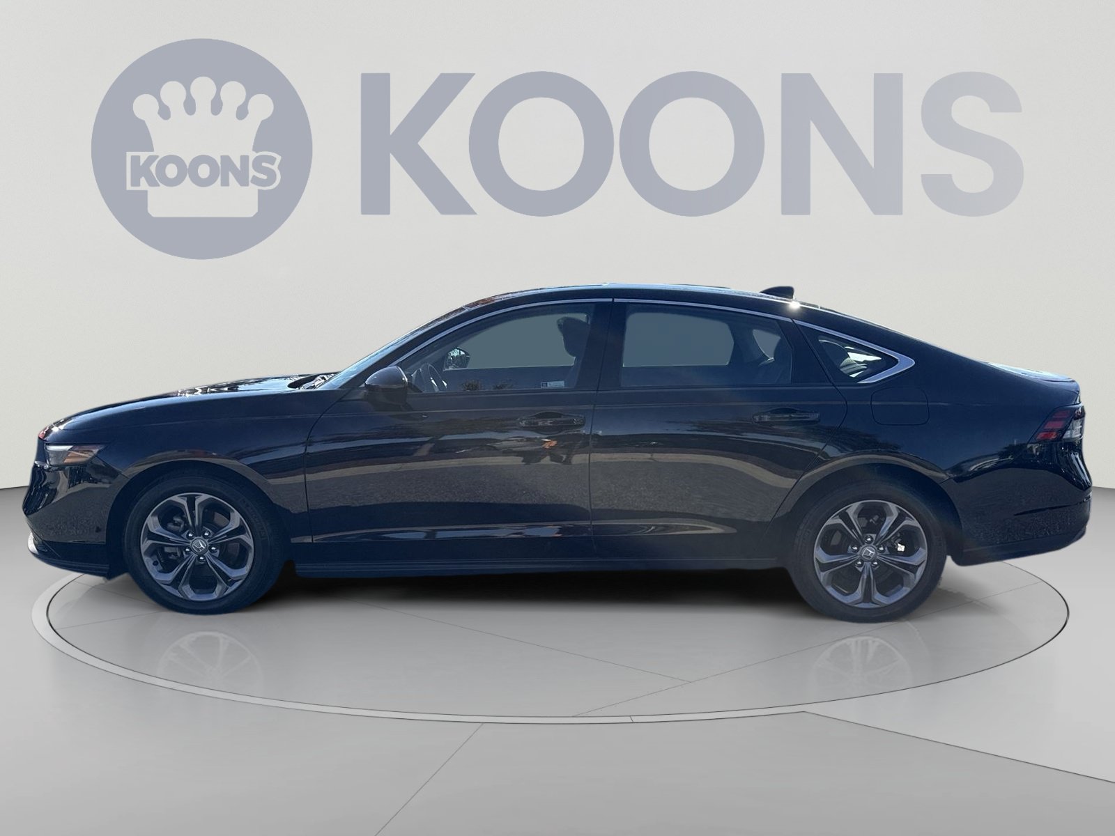 Used 2024 Honda Accord EX image 2