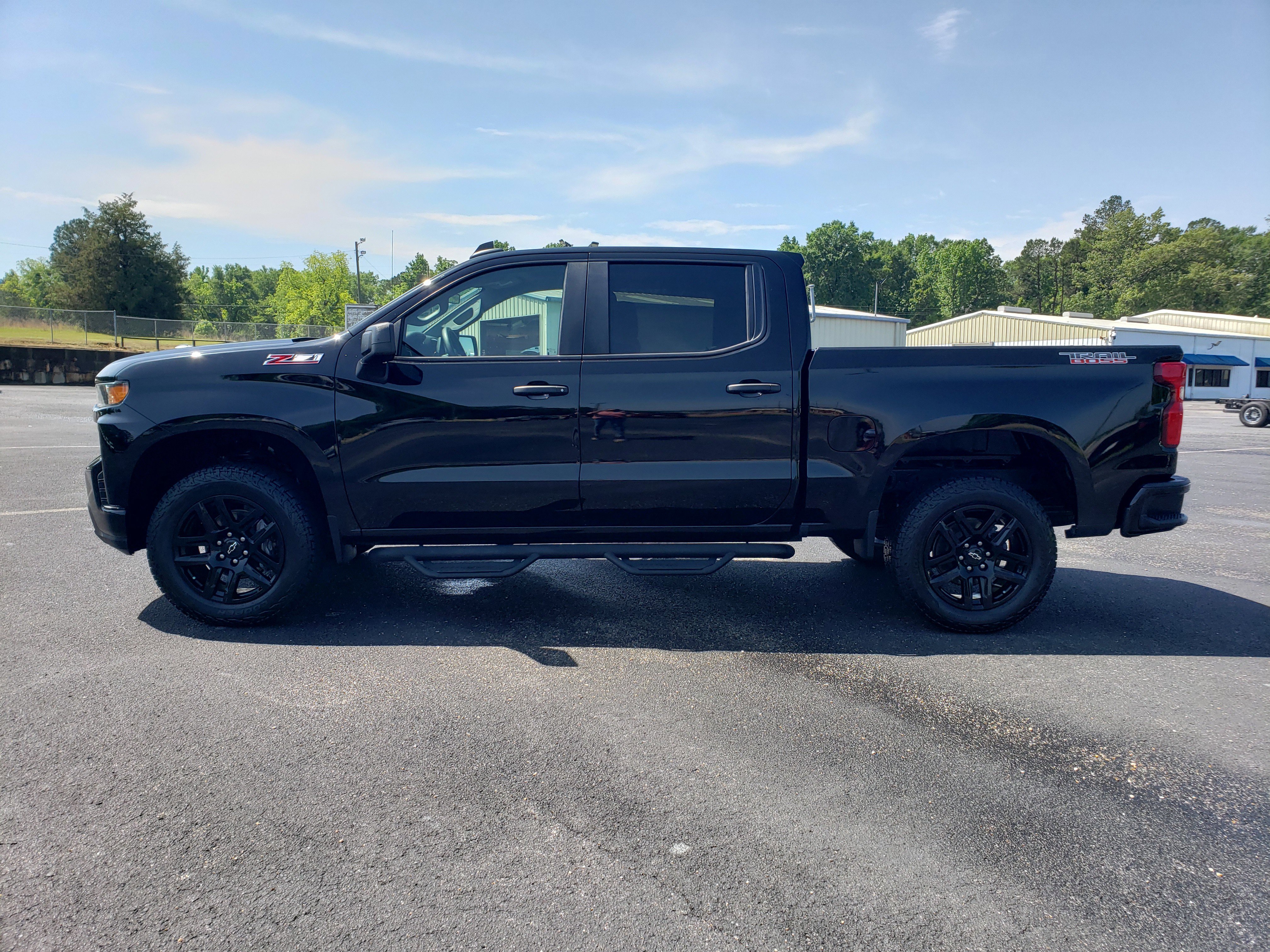 Used 2022 Chevrolet Silverado 1500 Custom Trail Boss w/ Safety Confidence Package AWD/4WD image 5