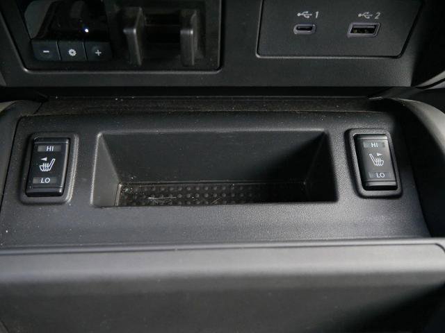 Certified 2024 Nissan Titan SV w/ SV Convenience Package image 23