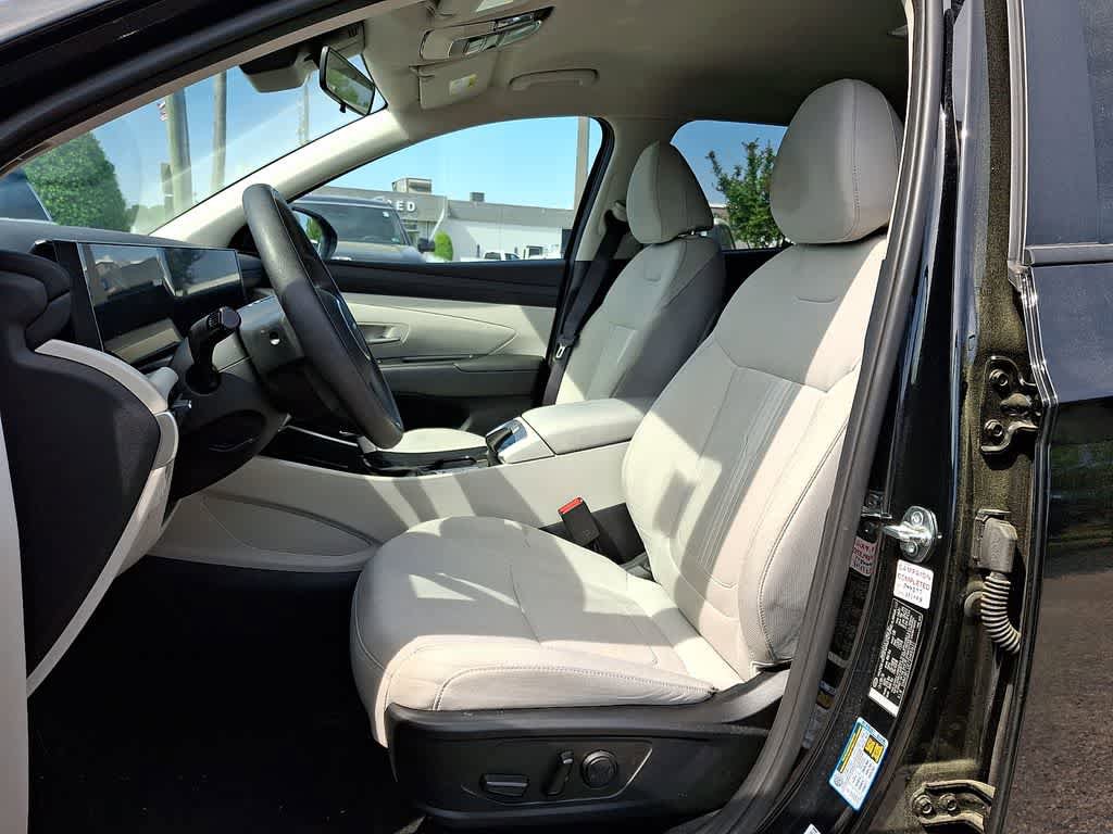 Used 2025 Hyundai Tucson SEL AWD/4WD image 13