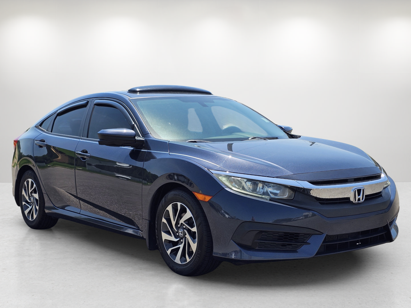 Used 2018 Honda Civic EX image 3