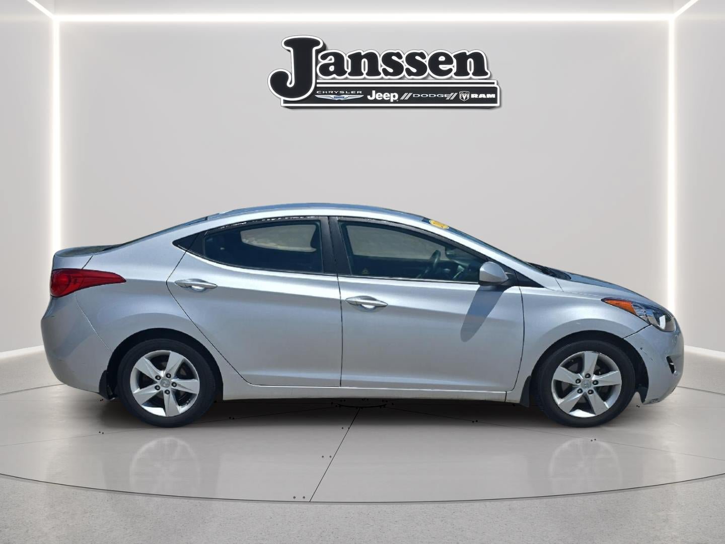 Used 2013 Hyundai Elantra GLS w/ Preferred Pkg FWD image 6