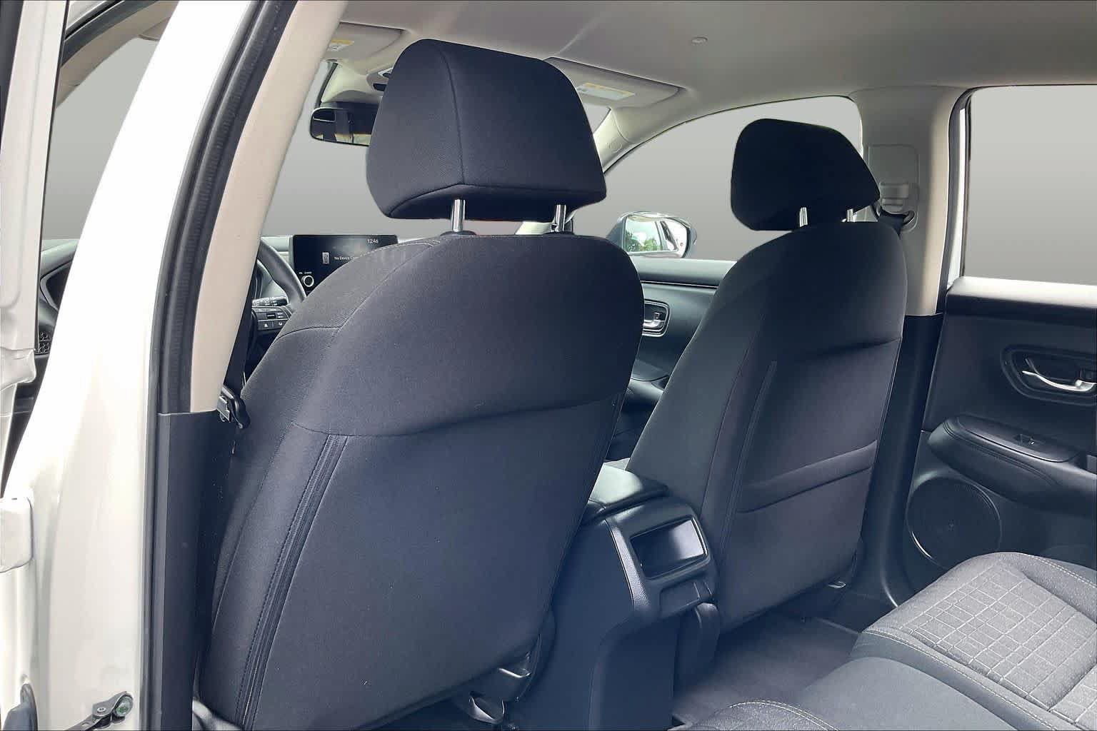 Used 2025 Honda HR-V LX image 20