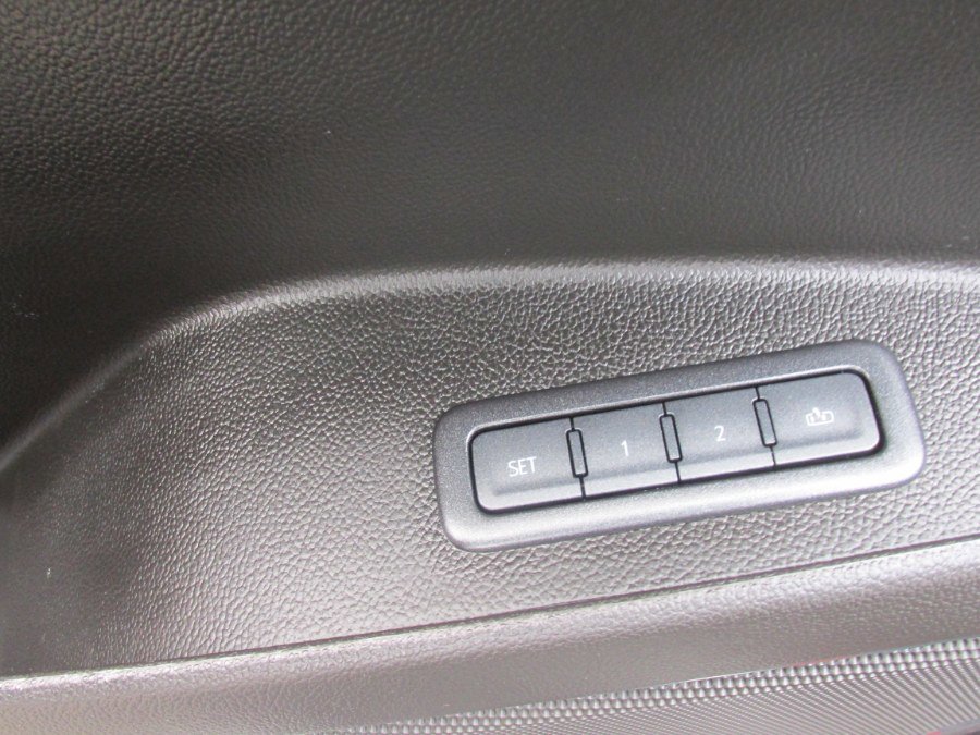 Used 2019 GMC Yukon XL SLT w/ Premium Edition image 58