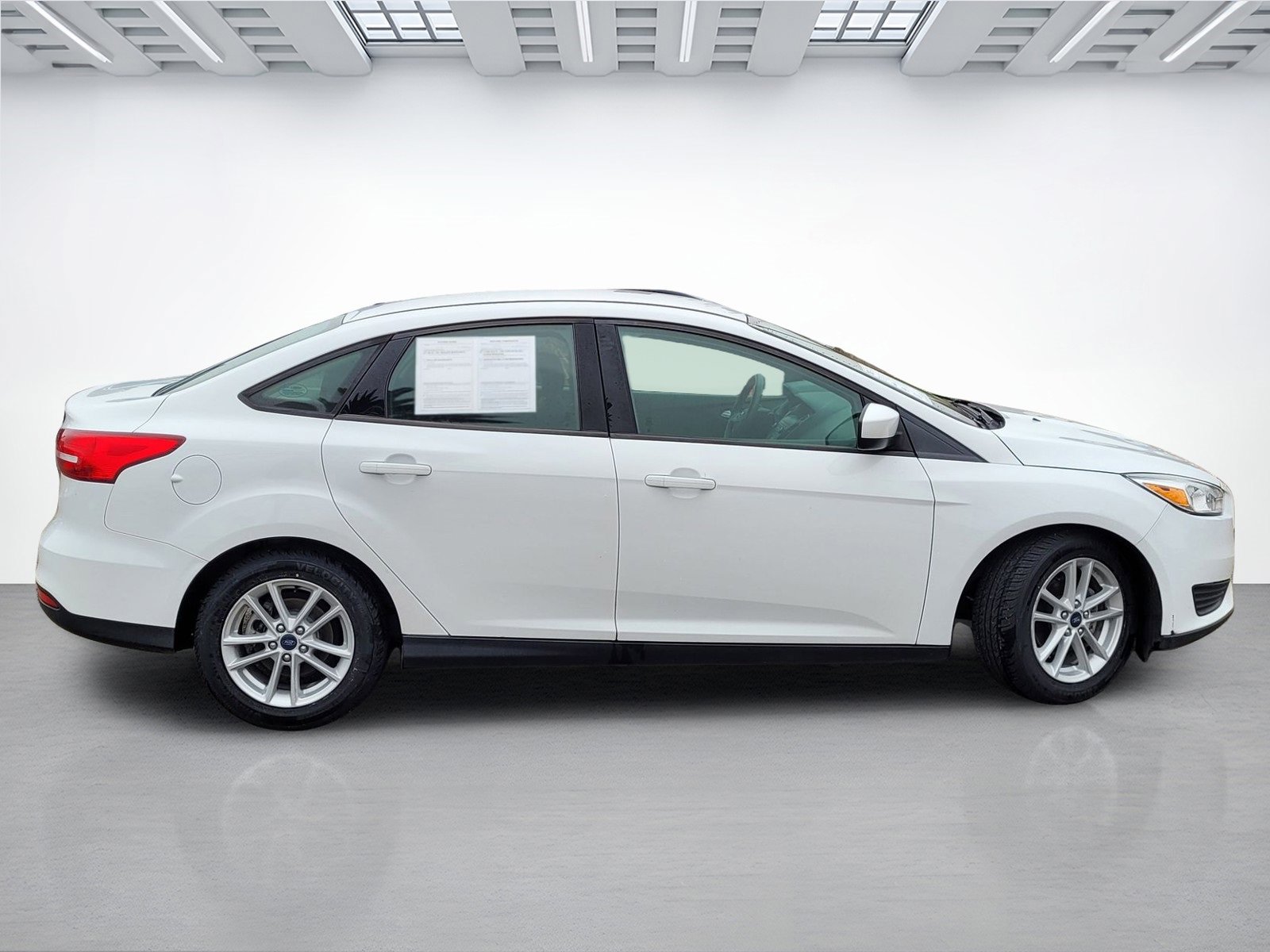Used 2018 Ford Focus SE image 11