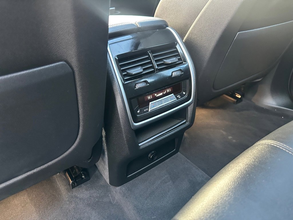 Used 2019 BMW X5 xDrive40i w/ Premium Package 2 AWD/4WD image 17