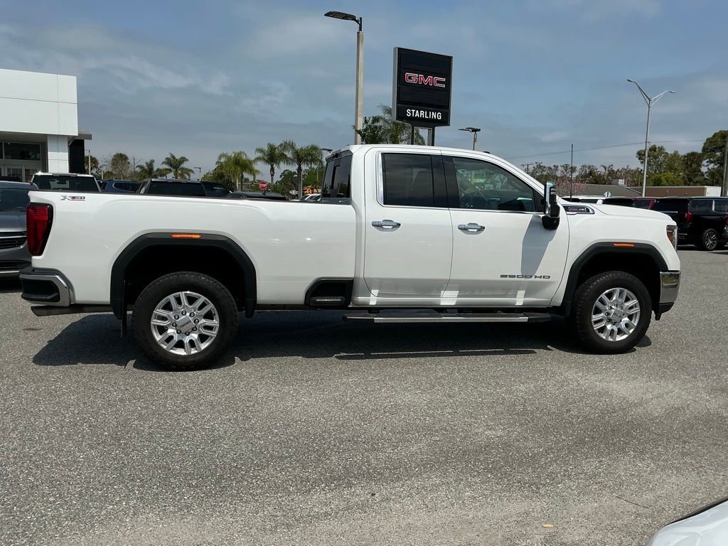 Used 2022 GMC Sierra 2500 SLT w/ SLT Premium Package image 9
