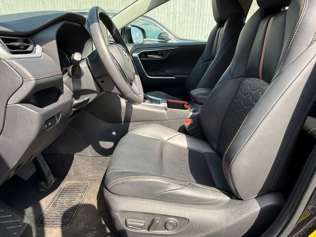 Used 2024 Toyota RAV4 Adventure image 17