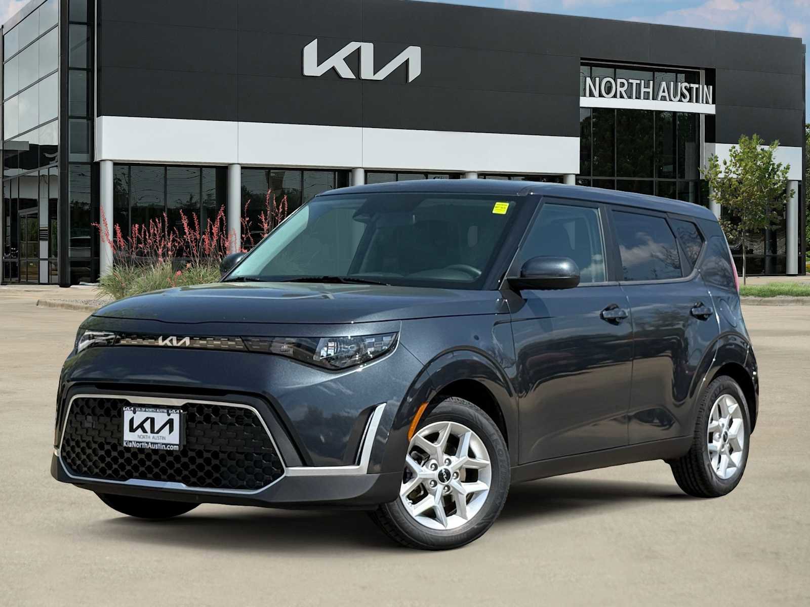 Certified 2023 Kia Soul LX w/ LX Technology Package image 1