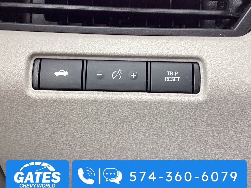 Used 2025 Nissan Altima 2.5 SV FWD image 20