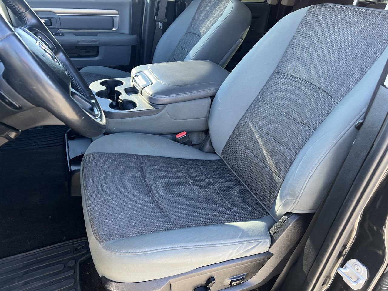 Used 2015 RAM 1500 Lone Star image 22