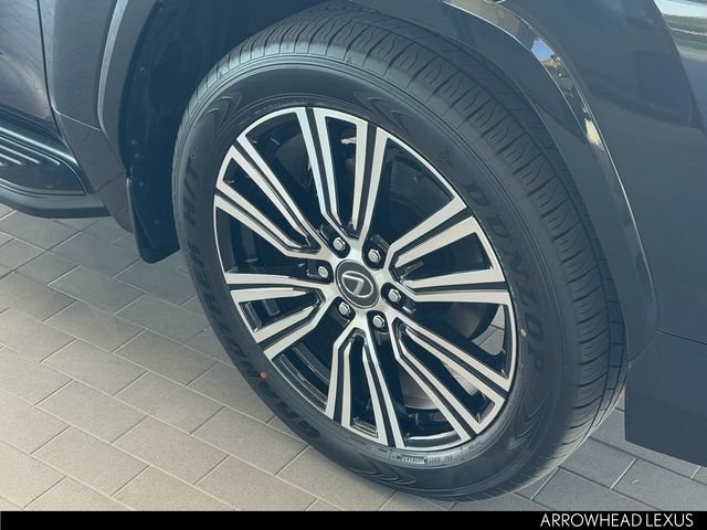 New 2026 Lexus LX 600 4WD w/ Luxury Package image 10