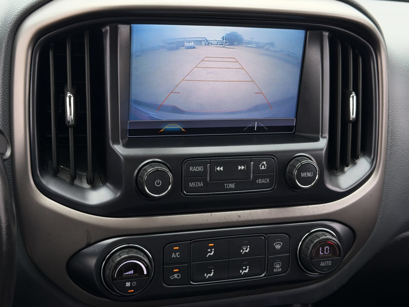 Used 2018 Chevrolet Colorado Z71 RWD image 19
